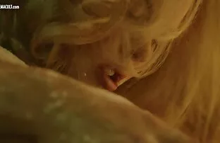 XXX 毛赤後舌にソファに滑り 女 用 エロ 動画
