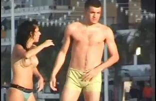 XXX ロシアのグループポルノ、屋外の十代のパドル エロ 動画 女性 用 無料
