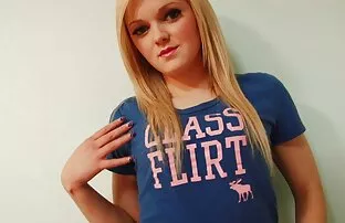 XXX 男と成熟したふしだらな女のフード 女性 用 エロ ビデオ